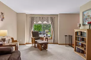 21071 Hyacinth Ave, Lakeville, MN 55044 - Photo 9