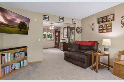 21071 Hyacinth Avenue, Lakeville, MN 55044 - Photo 7