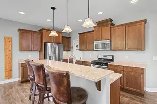 801 Yellowstone Trail, Waconia, MN 55387 - Photo 5
