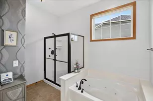 18067 76th Pl N, Maple Grove, MN 55311 - Photo 33