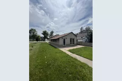 214 E Main Street, Belle Plaine, MN 56011 - Photo 3