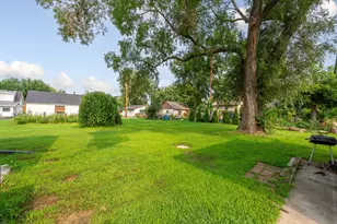 304 20th St NW, Faribault, MN 55021 - Photo 7