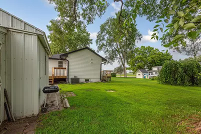 304 20th Street NW, Faribault, MN 55021 - Photo 9