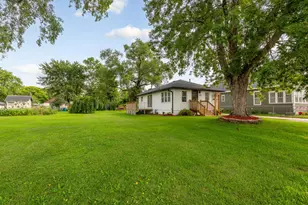 304 20th St NW, Faribault, MN 55021 - Photo 1
