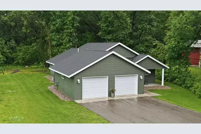 2013 E Oak Knoll Drive NE, Alexandria, MN 56308 - Photo 3