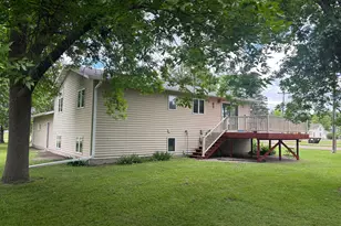 590 Lakeview Rd, Heron Lake, MN 56137 - Photo 13