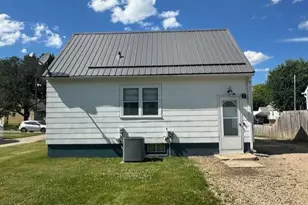 810 14th Ave SE, Austin, MN 55912 - Photo 3