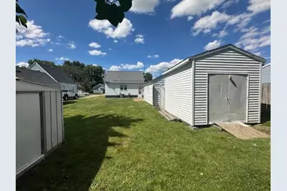 810 14th Avenue SE, Austin, MN 55912 - Photo 5