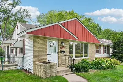 8438 Park Avenue S, Bloomington, MN 55420 - Photo 5