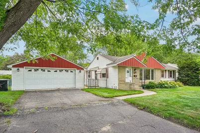 8438 Park Avenue S, Bloomington, MN 55420 - Photo 3