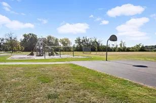 6927 Dupont Ave N, Brooklyn Center, MN 55430 - Photo 27