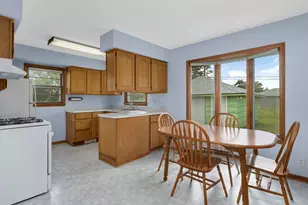 6927 Dupont Ave N, Brooklyn Center, MN 55430 - Photo 9