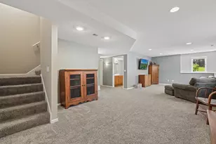 1860 Spinaker Dr, Woodbury, MN 55125 - Photo 31