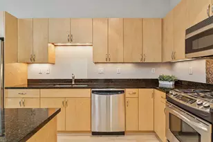 215 10th Ave S, Minneapolis, MN 55415 - Photo 11
