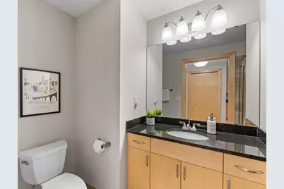 215 10th Avenue S #533, Minneapolis, MN 55415 - Photo 13