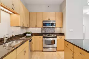 215 10th Ave S, Minneapolis, MN 55415 - Photo 9