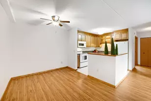 2601 Kenzie Terrace, Saint Anthony, MN 55418 - Photo 13