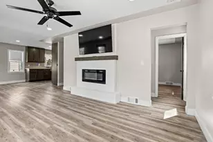 1601 11th St N, Fargo, ND 58102 - Photo 7