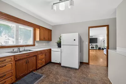 645 23rd Street NE, Rochester, MN 55906 - Photo 9