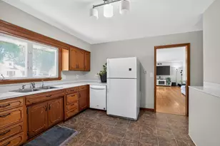 645 23rd St NE, Rochester, MN 55906 - Photo 9