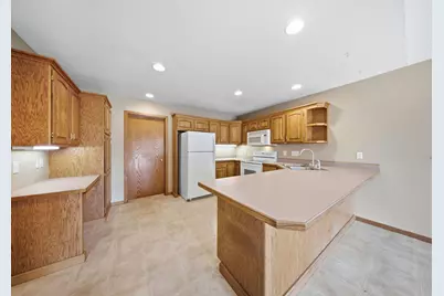 2200 Cattail Way, Hudson, WI 54016 - Photo 3