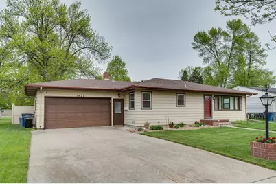 1821 16th Street S, Moorhead, MN 56560 - Photo 3