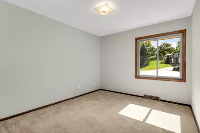 112 Mayo Drive, Burnsville, MN 55337 - Photo 21