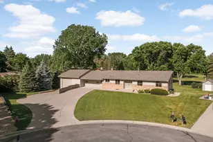 112 Mayo Dr, Burnsville, MN 55337 - Photo 39
