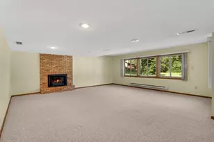 112 Mayo Dr, Burnsville, MN 55337 - Photo 7