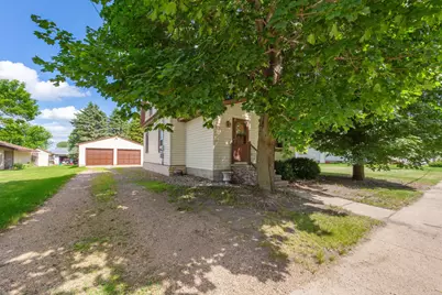 112 4th Street S, Gaylord, MN 55334 - Photo 1
