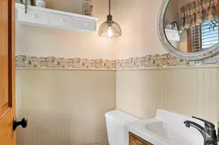 1020 W 107th St, Bloomington, MN 55431 - Photo 17