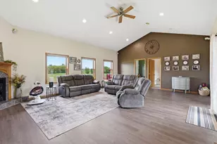 512 State St, Oslo, MN 56744 - Photo 5
