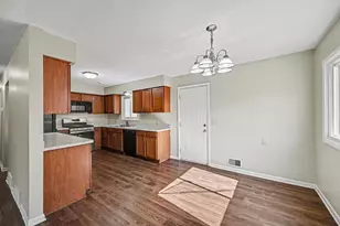 401 42nd Ave NE, Minneapolis, MN 55421 - Photo 9