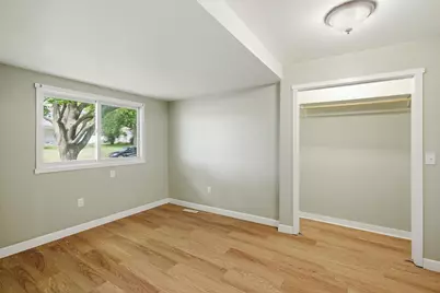 104 N Secor Street, Bricelyn, MN 56014 - Photo 9
