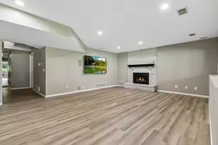 800 Fox Ct, Chanhassen, MN 55317 - Photo 51
