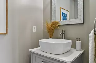 800 Fox Ct, Chanhassen, MN 55317 - Photo 35