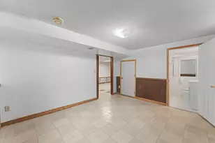 557 Cheri Ln NE, Fridley, MN 55421 - Photo 27