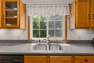 4629 Weston Hills Dr, Eagan, MN 55123 - Photo 7