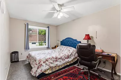 17762 S Shore Lane W, Eden Prairie, MN 55346 - Photo 5