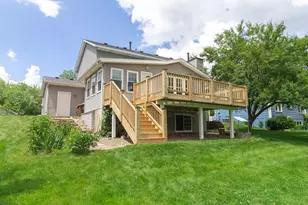 5501 Golfview Ave N, Oakdale, MN 55128 - Photo 33