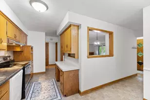 6328 Tingdale Ave, Edina, MN 55439 - Photo 5
