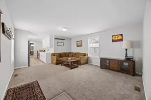 950 Cessna Dr, New Brighton, MN 55112 - Photo 3