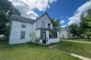 216 1st St NE, Wadena, MN 56482 - Photo 1
