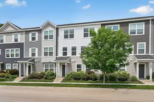 781 Midtown Ln, New Brighton, MN 55112 - Photo 3