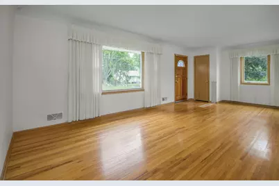 1957 Payne Avenue, Maplewood, MN 55117 - Photo 3
