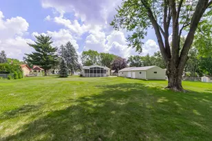 1957 Payne Ave, Maplewood, MN 55117 - Photo 29