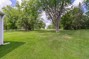 1957 Payne Ave, Maplewood, MN 55117 - Photo 27