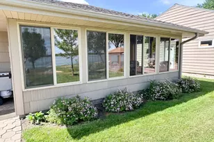 1010 S Shore Dr, Worthington, MN 56187 - Photo 7