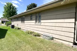 1010 S Shore Dr, Worthington, MN 56187 - Photo 9
