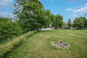 1193 River Rd, Windom, MN 56101 - Photo 9